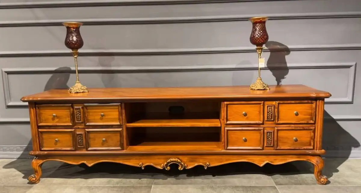 میز تلویزیون باواریایی